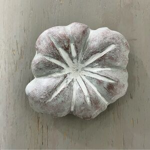 Vintage Isabel Bloom Paperweight Flower Signed Handcrafted